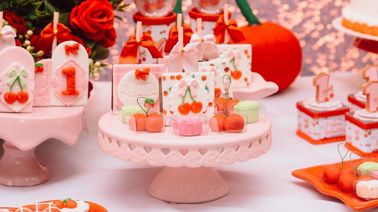 Cerejinha — Antonella